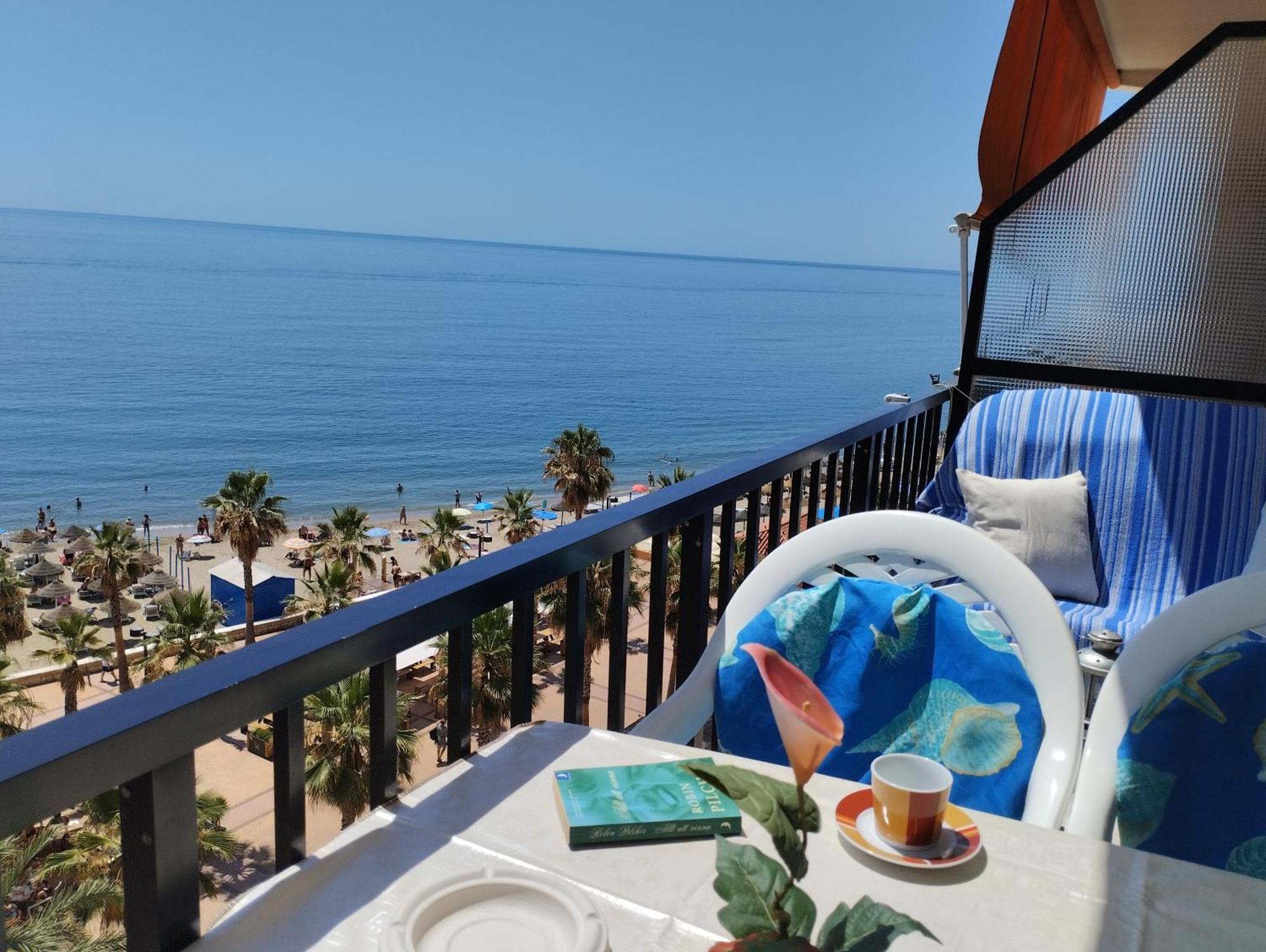 Апартаменты Fuengirola Playa Carina Экстерьер фото