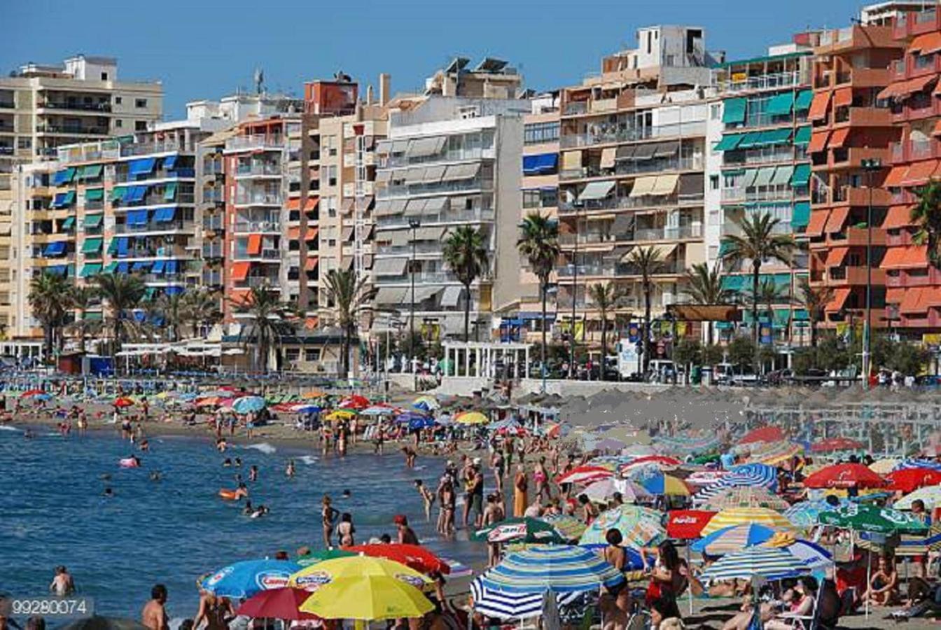 Апартаменты Fuengirola Playa Carina Экстерьер фото